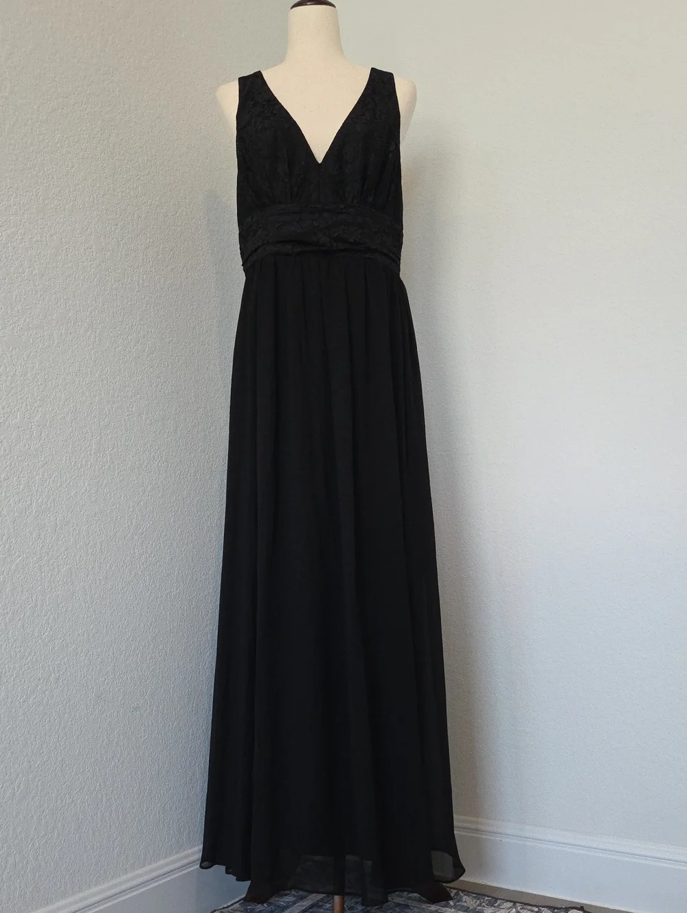 Ever Pretty Black V-Neck Empire Waist Maxi Dress